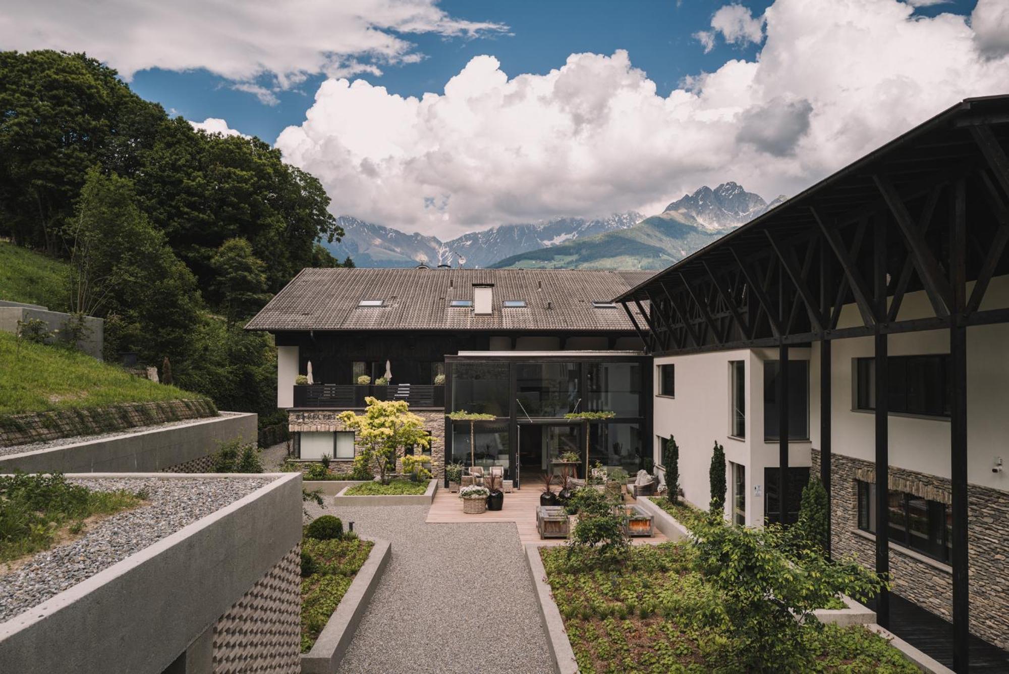 Hotel Kueglerhof Tirolo Exterior photo