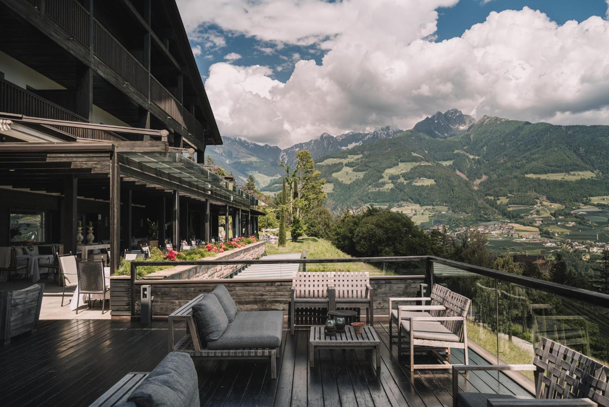 Hotel Kueglerhof Tirolo Exterior photo